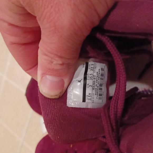 Jordan 12s jumpmans - Picture 9 of 10